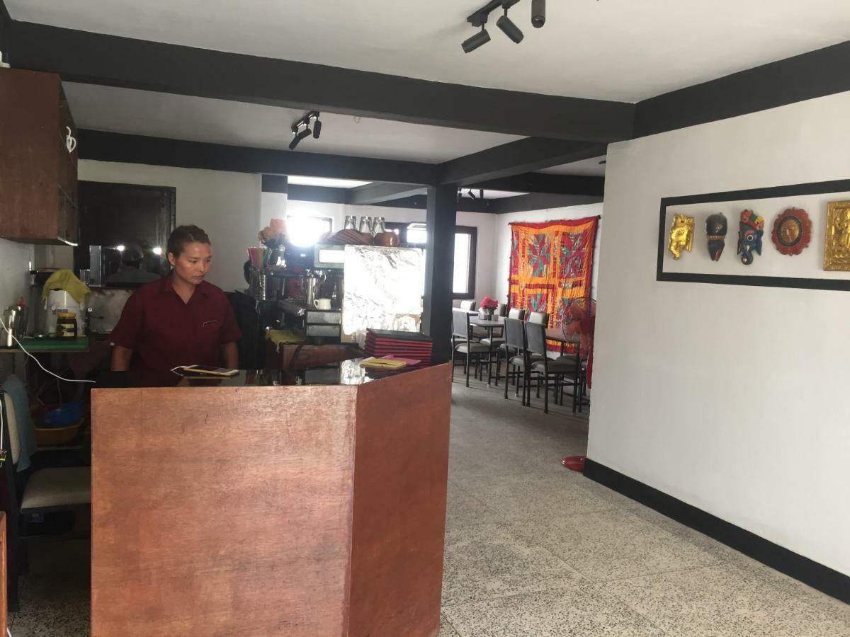 Flavors Inn Meditation Center Katmandu Eksteriør billede